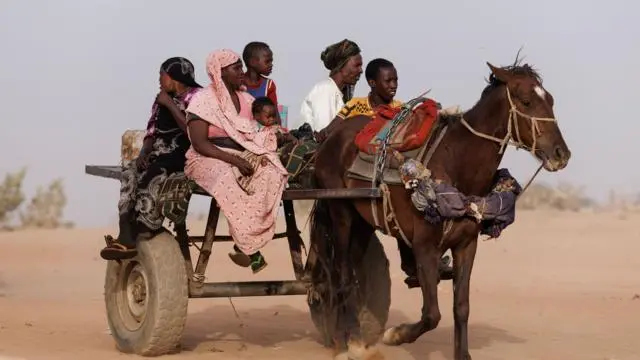 بين مناطق السيطرة وخطوط النار، قصص سودانيات أطاحت الحرب بزواجهن