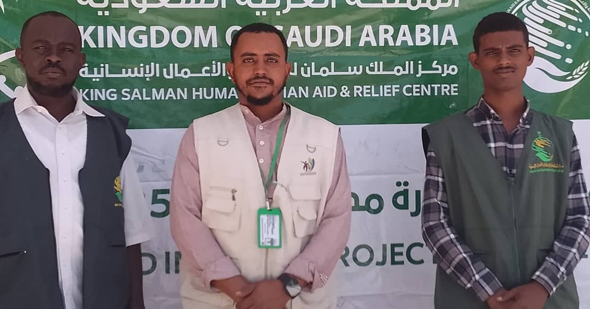 توزيع (4) آلاف سلة غذائية بالنيل الأبيض للنازحين والمتأثرين بالحرب