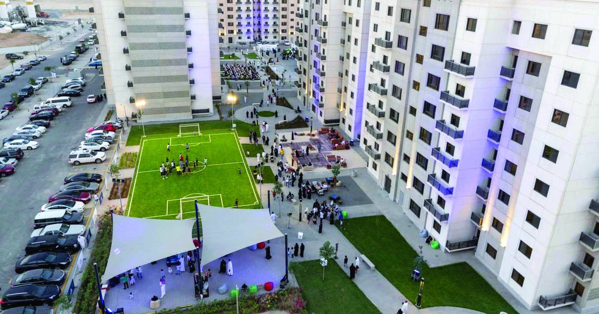 السعودية تُحرّك العقارات الراكدة برسوم جديدة