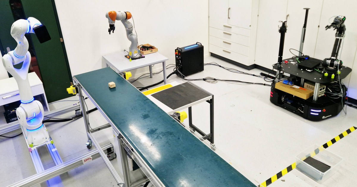 دراسة سويسرية: الروبوتات قد تتعلم المهارة نفسها دون إعادة برمجة كاملة