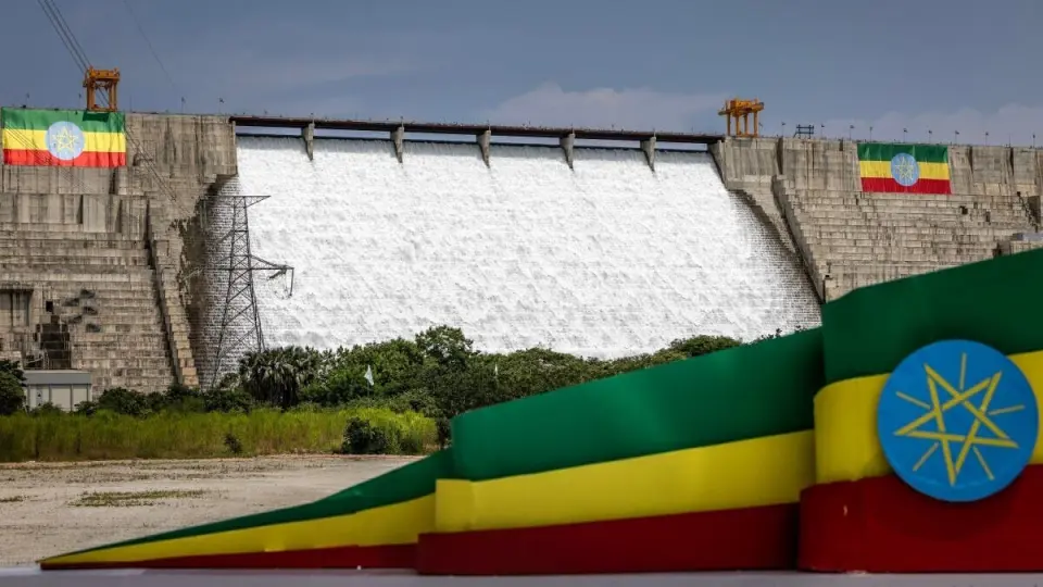 مفاجأة حول سد النهضة.. تسرب 41 مليار متر مياه وهبوط أرضي بعمق 40 ميللمتر