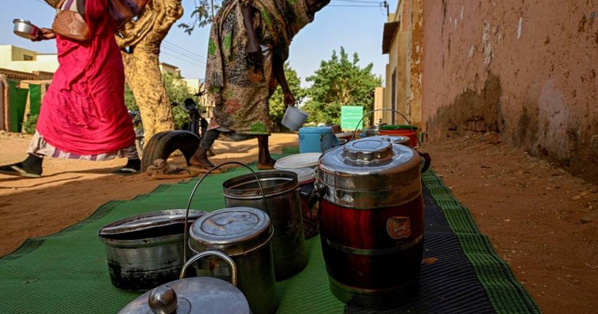 هجوم بطائرة مسيرة يستهدف شاحنة مساعدات في السودان