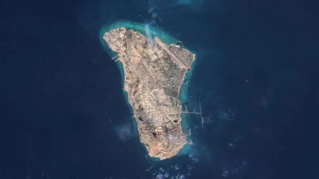 جزيرة خرج: ماذا نعرف عن مركز تصدير النفط الإيراني؟
