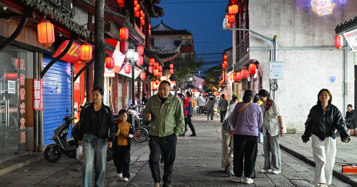 الأرباح الصناعية والتكنولوجيا يدفعان أسهم الصين وهونغ كونغ للارتفاع