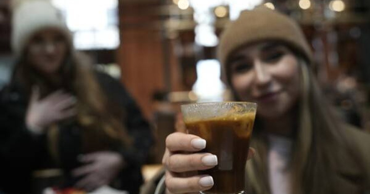 ماذا يحدث لجسمك عند التوقف المفاجئ عن شرب القهوة؟