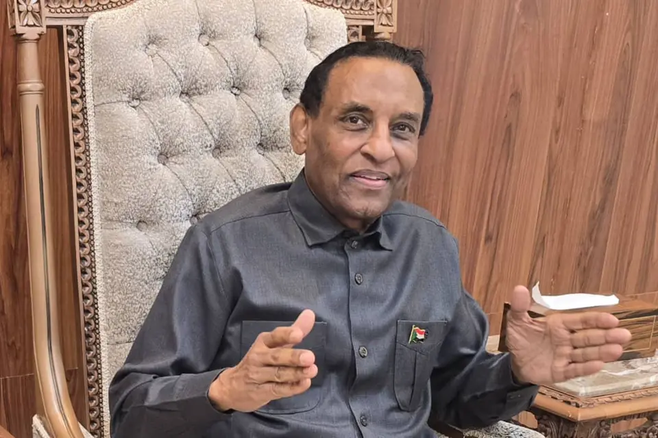 رئيس وزراء السودان للجزيرة نت: حوار وطني شامل الشهر المقبل تمهيدا للانتخابات