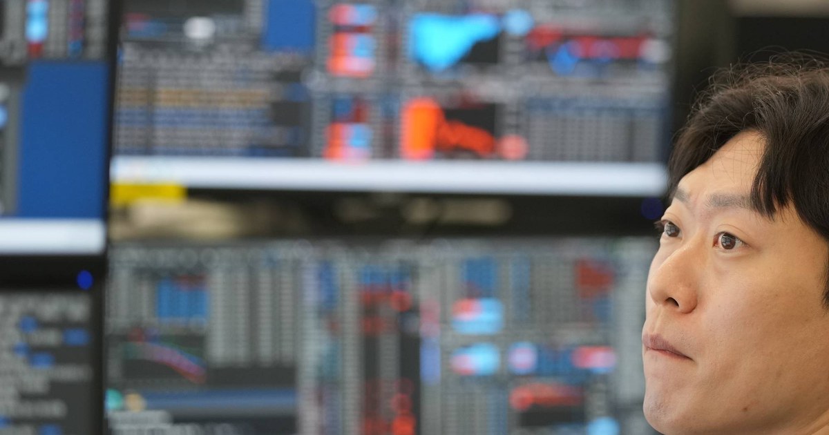 تجدد الصراع يضرب العملات الآسيوية... والروبية الإندونيسية تهبط إلى مستوى قياسي