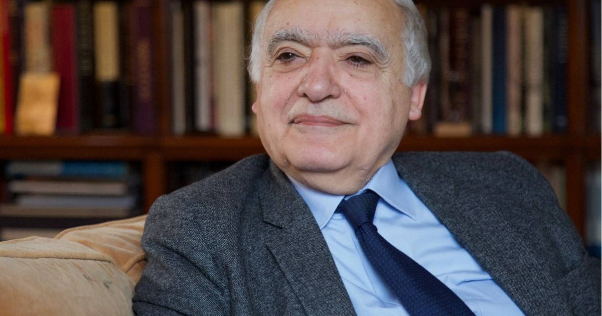 غسان سلامة لـ«الشرق الأوسط»: العالم إلى حروب أوسع... ودول على طريق «النووي»