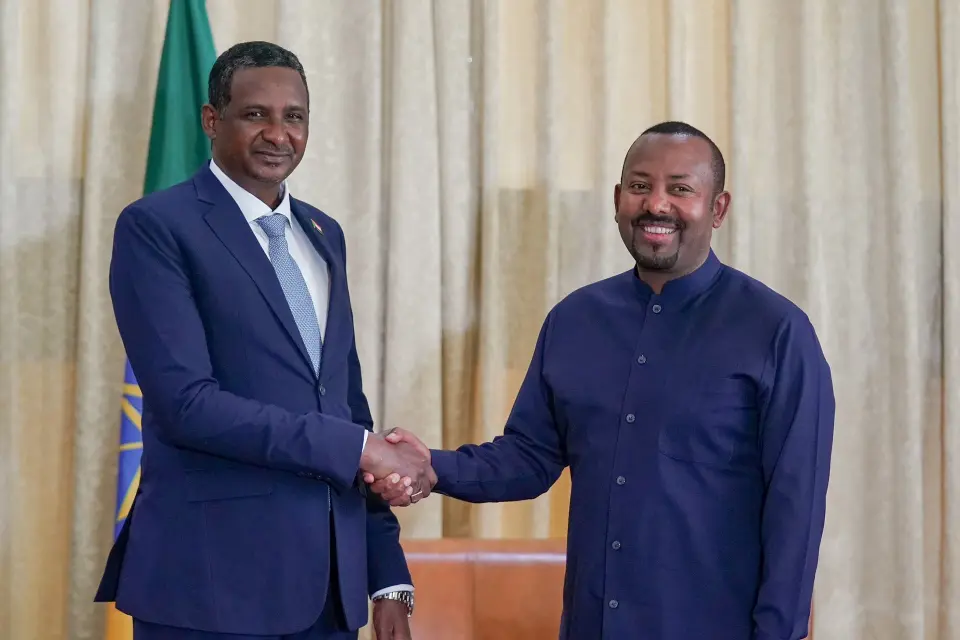 بحر دار.. ماذا يجري داخل مطار إثيوبي يتهمه السودان بخدمة الدعم السريع؟