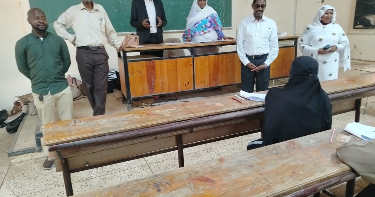 جلوس 8817 طالباً وطالبة لدورة الامتحانات الثانية بجامعة السودان للعلوم والتكنلوجيا