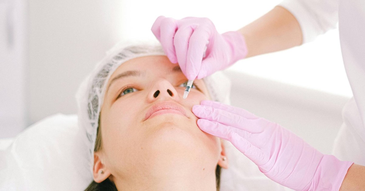 «وجه أوزمبيك» يتسبب بزيادة ملحوظة في عمليات تجميل