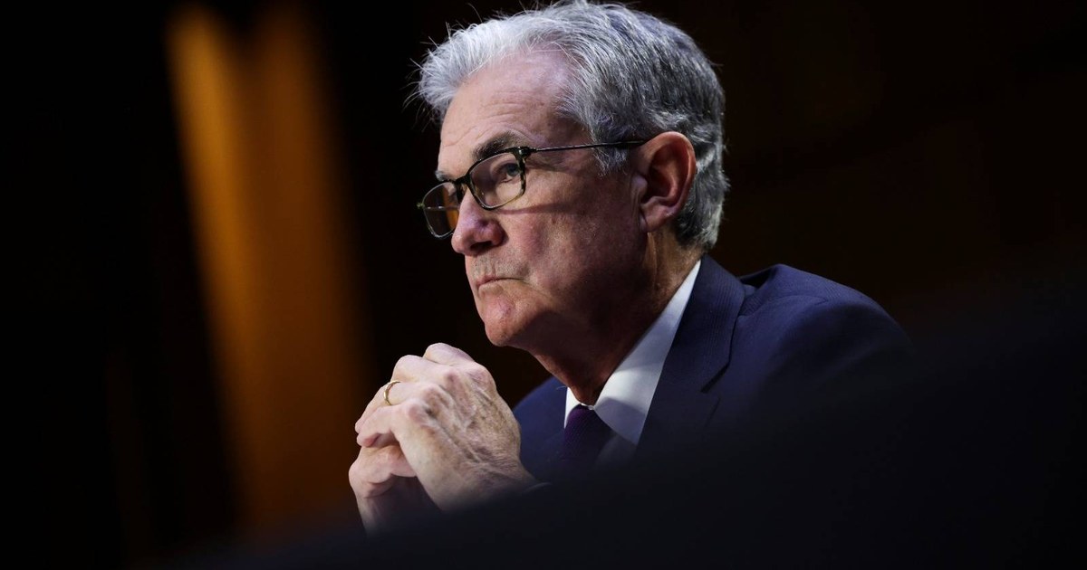 باول يودِّع رئاسة «الفيدرالي» متمسكاً بمقعد المحافظ