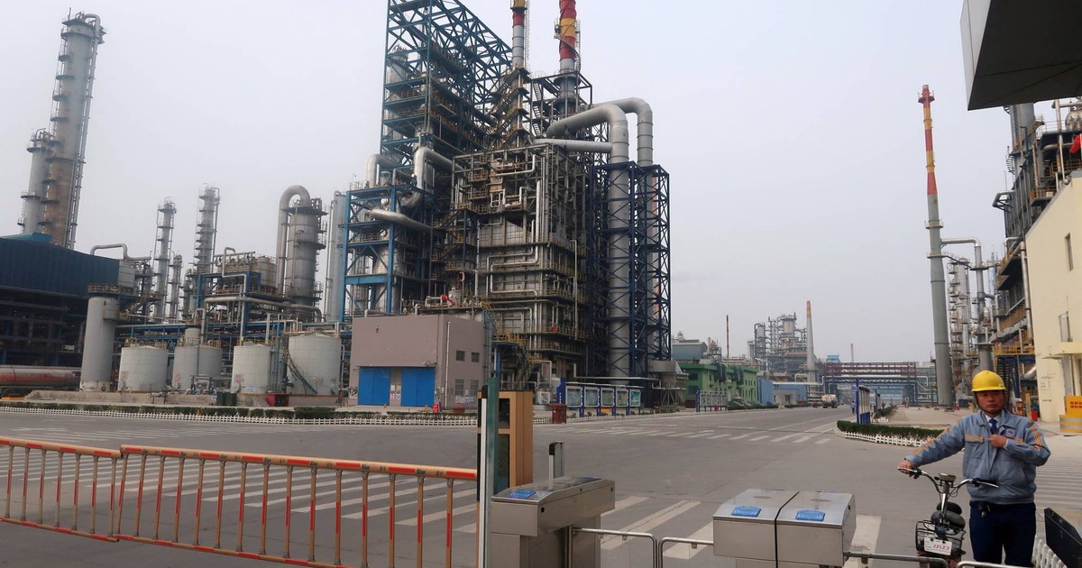 أميركا تفرض عقوبات على مصفاة صينية مستقلة بسبب شراء نفط إيراني