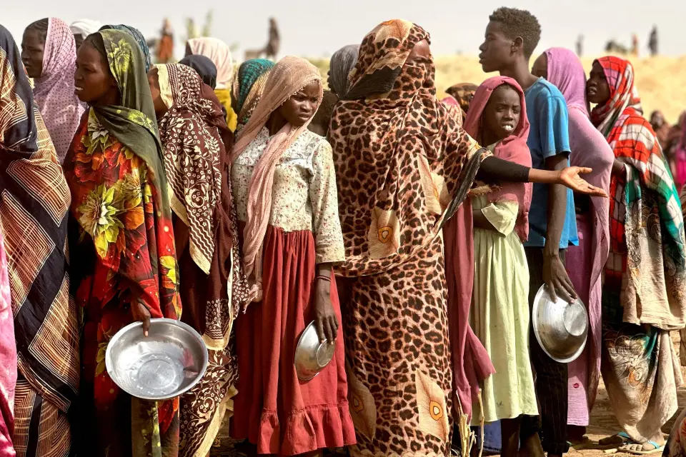 32 دولة بينها أمريكا تحذر من مجاعة في السودان والحكومة: الوضع مطمئن