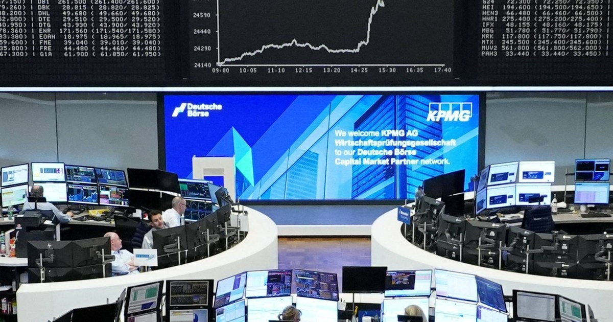 تراجع الأسهم الأوروبية مع تصاعد المخاوف بشأن الملاحة في مضيق هرمز