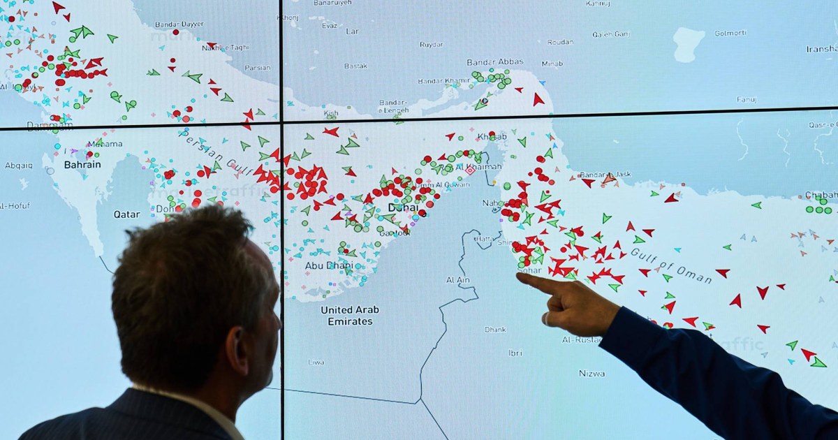 «هاباغ-لويد» تُعلن عبور إحدى سفنها مضيق هرمز