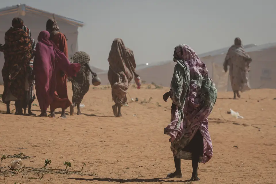 الطعام مقابل الجنس.. "أطباء بلا حدود" تكشف انتهاكات مروعة بمخيمات النزوح على حدود السودان
